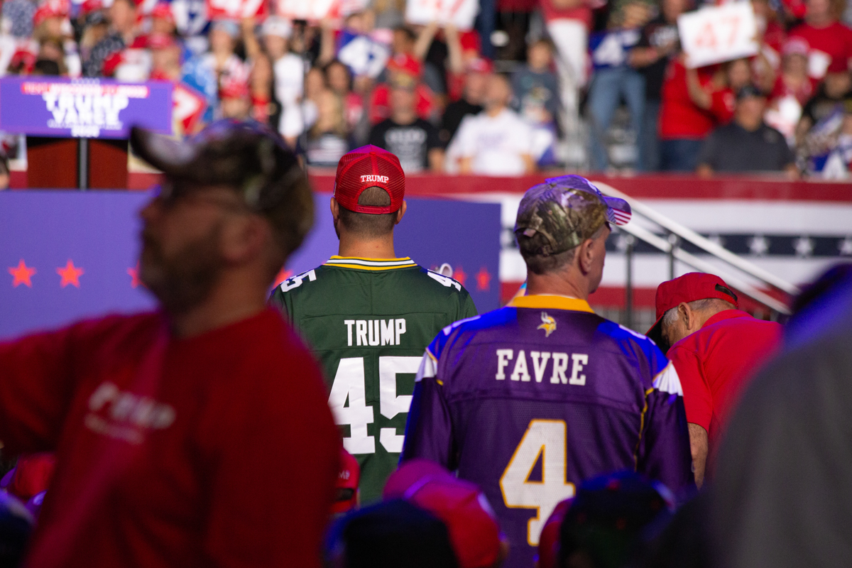 People in the crowd at the Green Bay rally