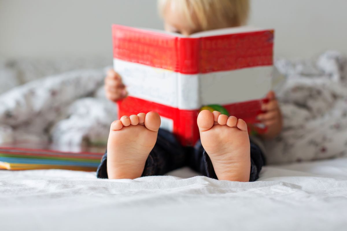 Daycare Teacher Babysits Low-tech, “No Screens” Kids; Learns a Scary Lesson