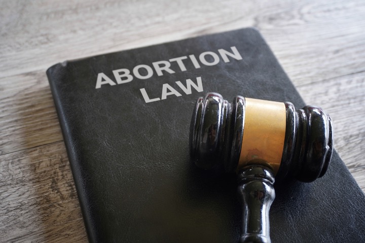 Arizona Supreme Court Upholds 1864 Abortion Law - The New American