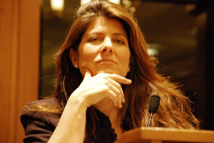 Feminist Writer Naomi Wolf Back-pedals on Biden