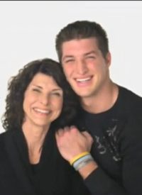 Light-hearted Tebow Super Bowl Ad Disarms Critics