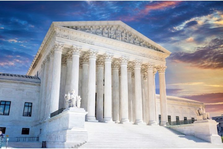 BREAKING: Supreme Court Overturns Roe v. Wade