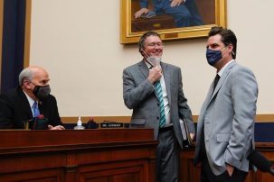 GOP Congressmen Defy Pelosi’s Mask Rule, Resulting in Fines for Some
