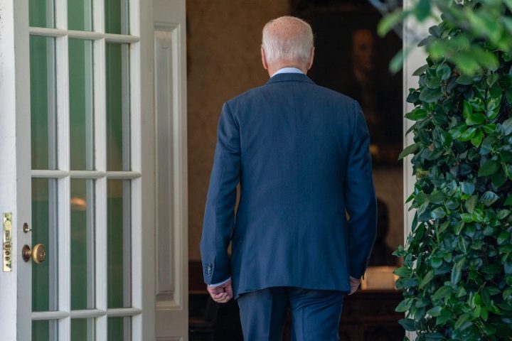 Biden Wrong on Post-vaccine Virus Cases, Cognitive Decline Shows Again