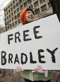 Bradley Manning’s Treatment Worsens as Constitutional Scholars Condemn FedGov