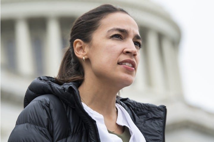 AOC Destroys Own Agenda With “Dumbest Tweet Ever”; Makes Internet Start ROFLOL