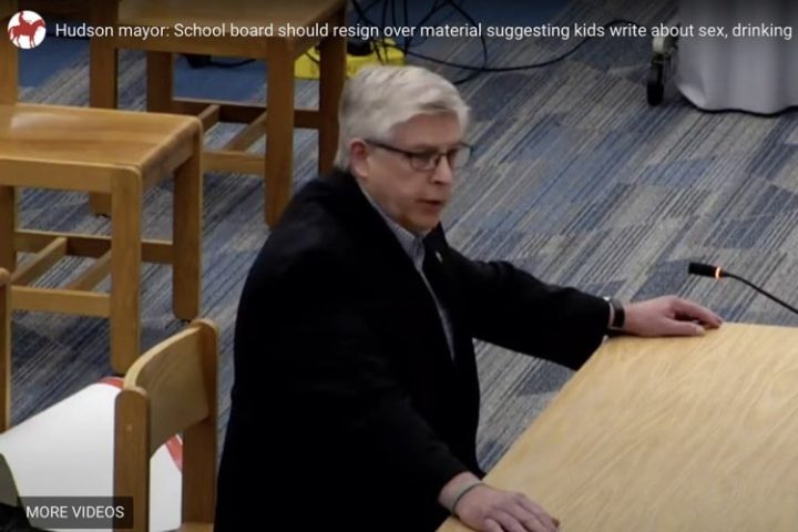 Hudson, Ohio, School Board Won’t Resign After Mayor’s Threat of Charges for Child Porn in Textbook
