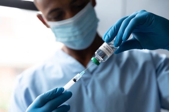 Bloomberg Media Blames White Minority for South Africa’s Vaccine Hesitancy