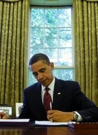 Signing Statements & Executive Orders: Obama’s Tyrannical Tack