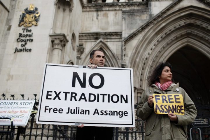 WikiLeaks Founder Julian Assange to Face Extradition to U.S.