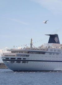 Cruise Ship Security Team Fights Pirates