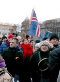 Icelanders Resist Bailout Scheme