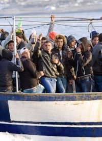 Libyans Continue Flooding Lampedusa