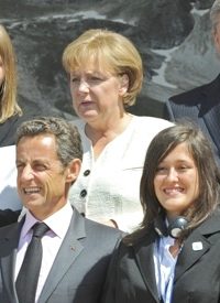 Sarkozy and Merkel Meet on How to Save Eurozone