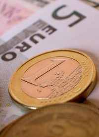 U.K. Government, Financial Institutions Prepare for Collapse of Euro