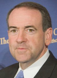 Huckabee’s Out, Others Still on Fence
