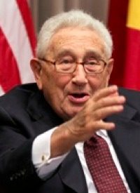 Henry Kissinger: Jon Huntsman “a Good Candidate” for President