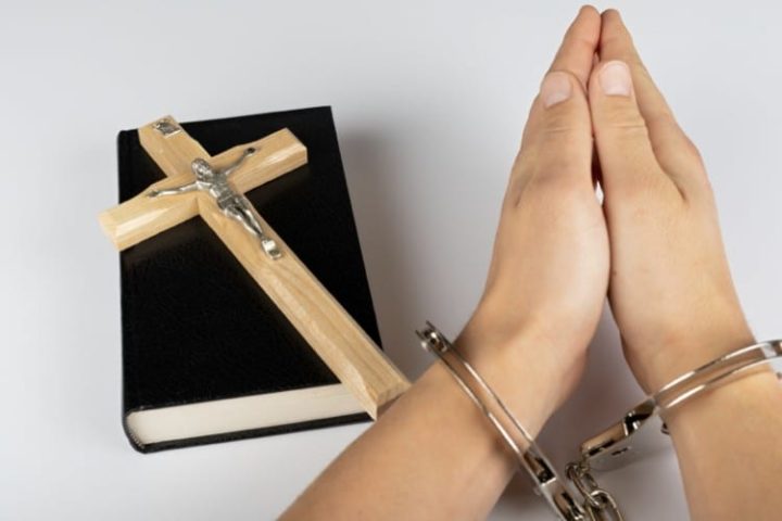Christianity Is Being OUTLAWED — and Few Are Noticing