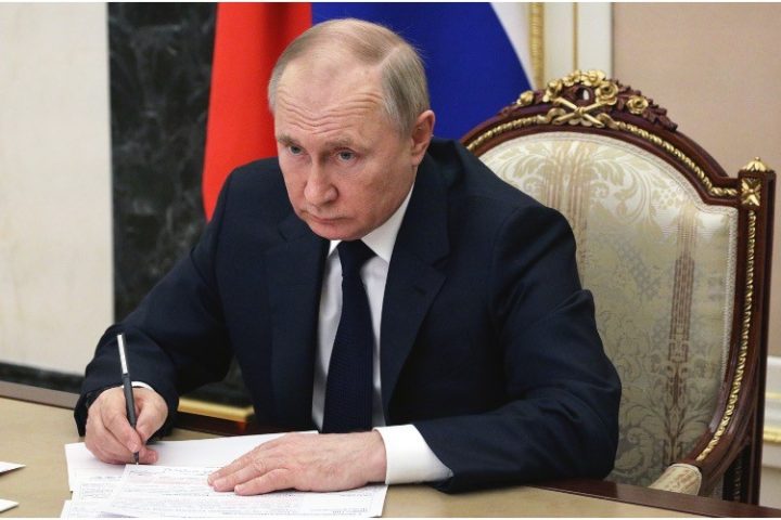 On Gas Prices, “The Memo Has Gone Out.” It’s “Putin’s Price Hike”