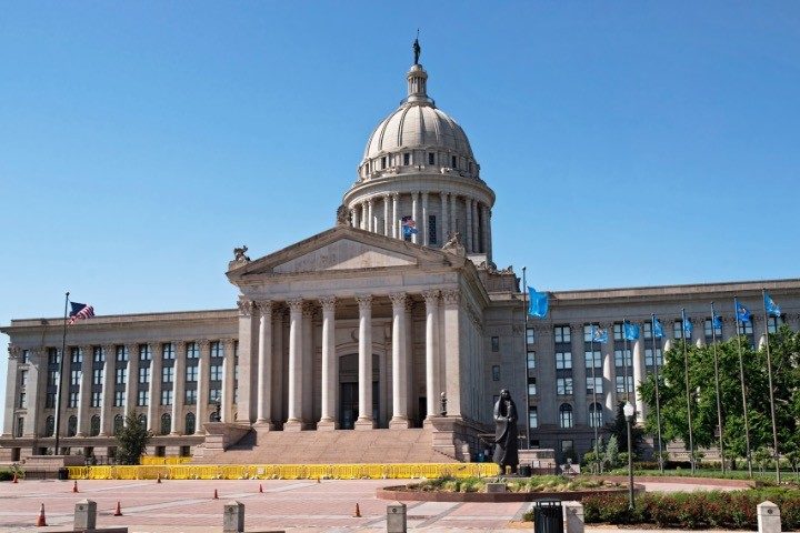 Oklahoma House Votes to Make Abortion Providers Felons