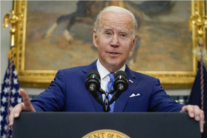 Report: Biden Avoids Oval Office Over Its Lack of Teleprompter