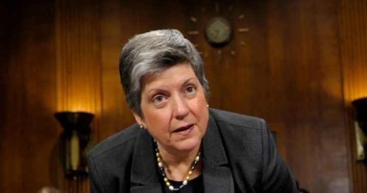 Immigration Agents Sue DHS Chief Napolitano