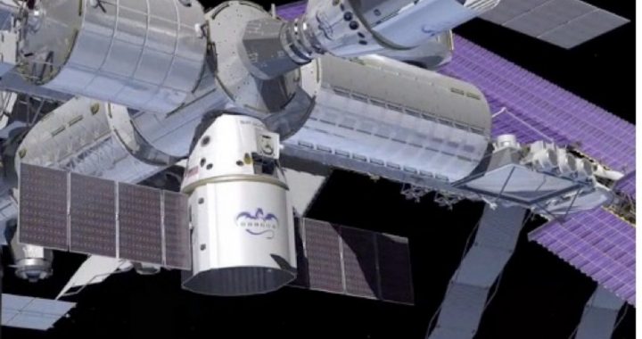 SpaceX Capsule Set to Dock With Space Station