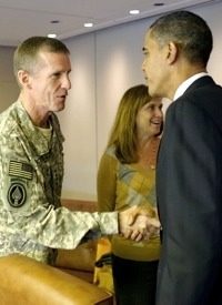 Obama Meets McChrystal Aboard Air Force One