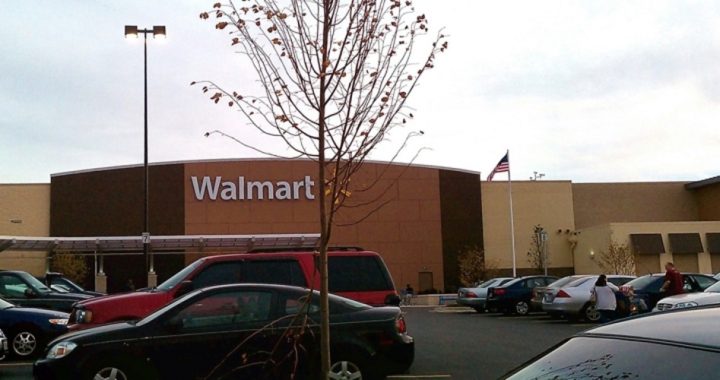 Union Threatens to Paralyze Walmart Stores on Black Friday