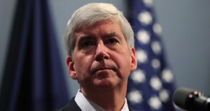 Michigan Gov. Vetoes Bill to Allow Concealed Guns in Public Places