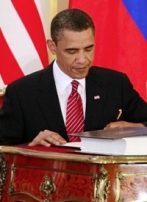 Obama and Medvedev Sign Arms Treaty