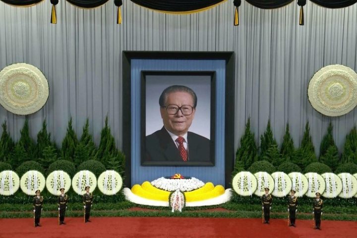 Xi Honors Deceased Former Leader Jiang Zemin Amid Challenges to His Rule