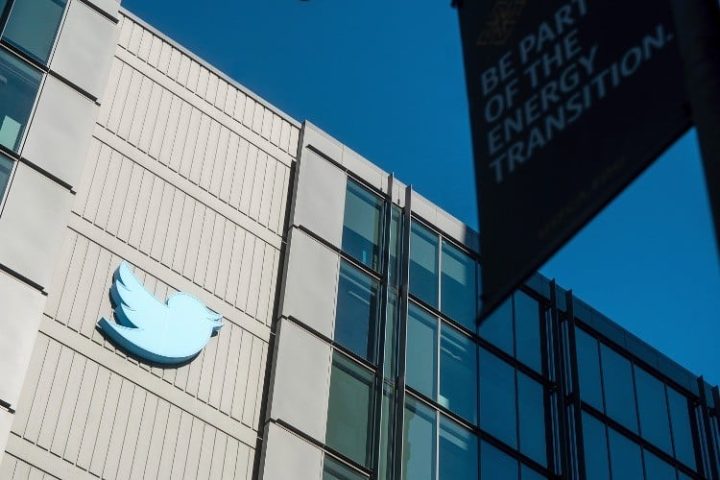 Key Twitter Exec Behind Trump Ban Was GOP, Trump-hater Roth