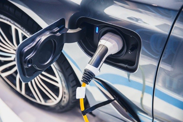 Wyoming Lawmakers Seek to End the Misadventure of Electric Vehicles