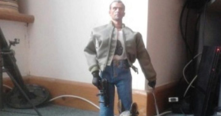 Armed Cops Descend on U.K. Man Over Facebook Picture of Toy Weapon