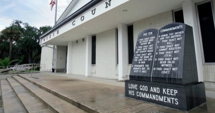 Federal Courts Rule Against ACLU in Ten Commandments Cases
