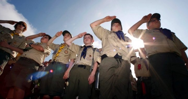 Boy Scouts Propose Dropping Ban on Gay-Identifying Youth