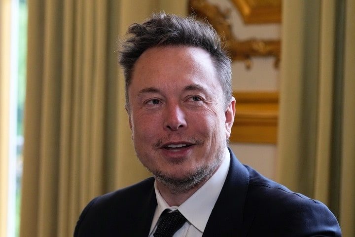 Elon Musk Meets Emmanuel Macron for Talks in France