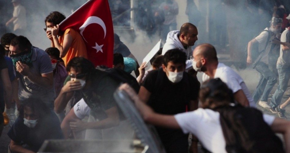 Major Anti-Government Riots Engulf Turkey