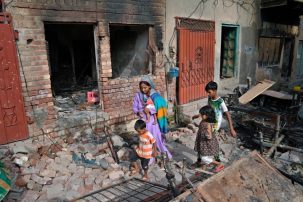 Christian Churches Vandalized, Homes Burned in Violent Muslim Reaction to Alleged Blasphemy in Pakistan