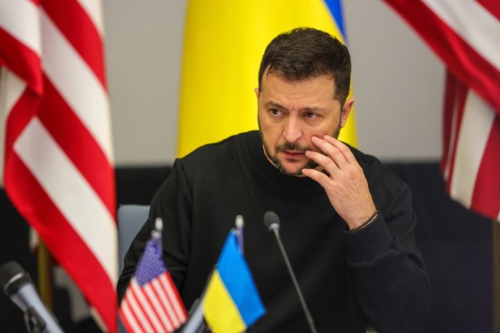 White House: Ukraine Aid Not “Indefinite.” Zelensky Plans Solidarity Tour to Israel, Visits NATO HQ