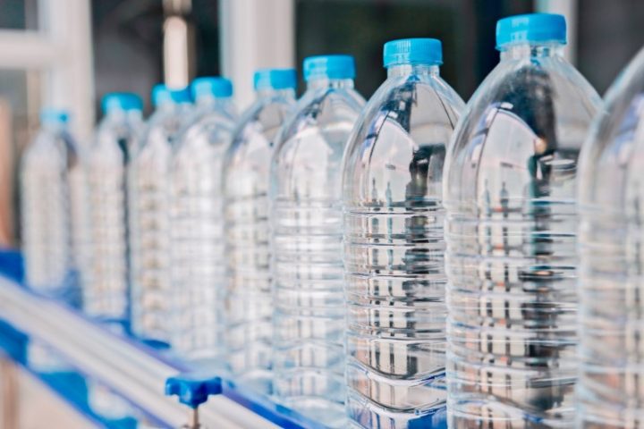 Study: Alarming Amount of Plastic Particles Found in Bottled Water