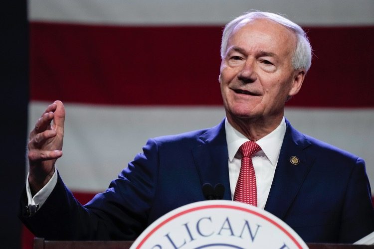 Trump Critic Asa Hutchinson Drops Out of GOP Race