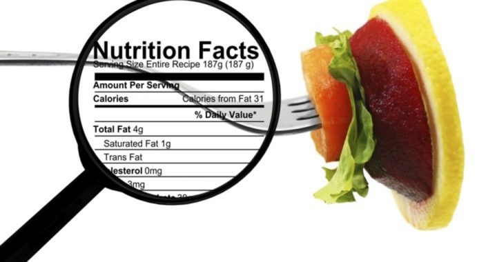 Michelle Obama Presents New FDA Food Label Rules