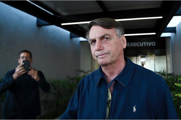 Bolsonaro Indicted for Allegedly Falsifying Covid-19 Vaccination