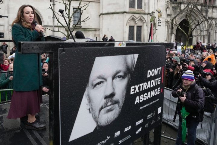 Julian Assange Extradition to U.S. on Hold