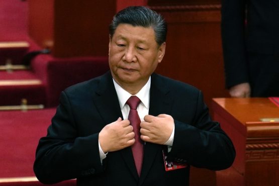 Xi Meets U.S. Executives in Beijing, Tells Dutch PM That Restricting Tech Access Won’t Stop China