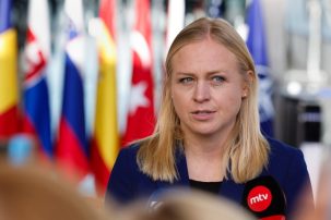 Finland’s Valtonen Supports Macron on NATO Deploying Troops in Ukraine