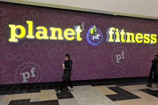 New Planet Fitness CEO Is DEI Fanatic Who Likely Won’t Rescind Dangerous Locker-room Policy