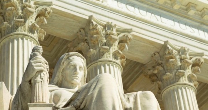 Supreme Court Refuses to Hear Case on Reporter’s Privilege